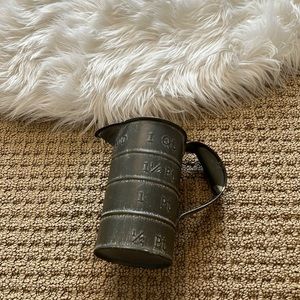 Farmhouse measuring pitcher